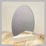 پایه چوبی بزرگ با آینه تخم مرغی